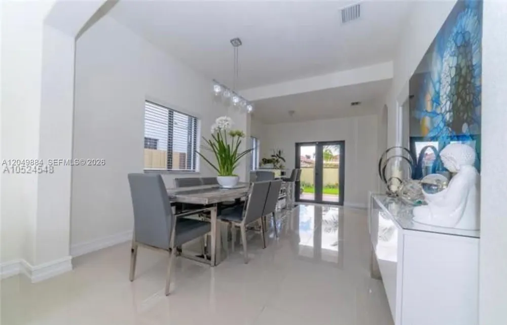 16588 44 Street Kendall, FL 33185