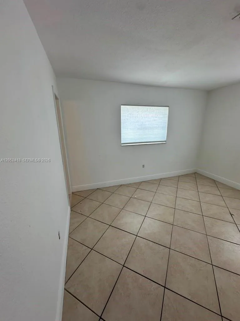 8601 SW 94th St #207W Miami, FL 33156