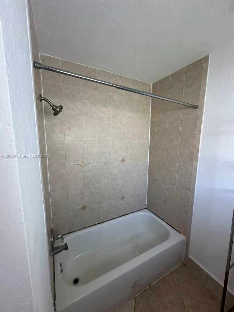 8601 SW 94th St #207W Miami, FL 33156