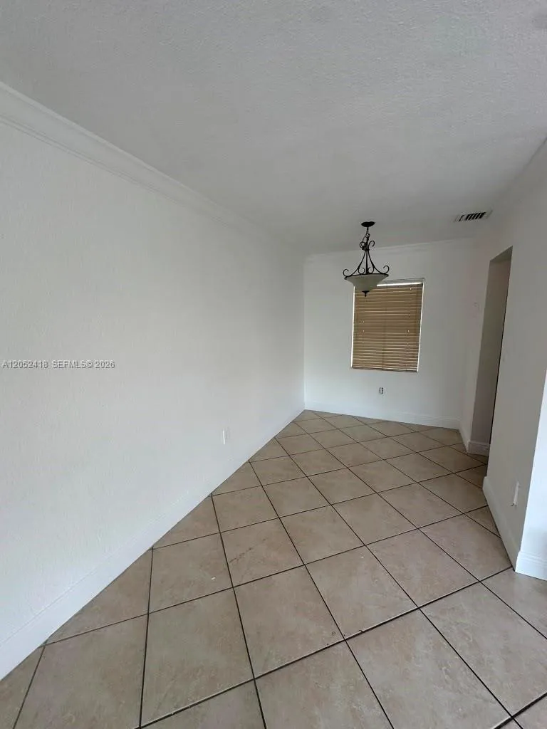 8601 SW 94th St #207W Miami, FL 33156