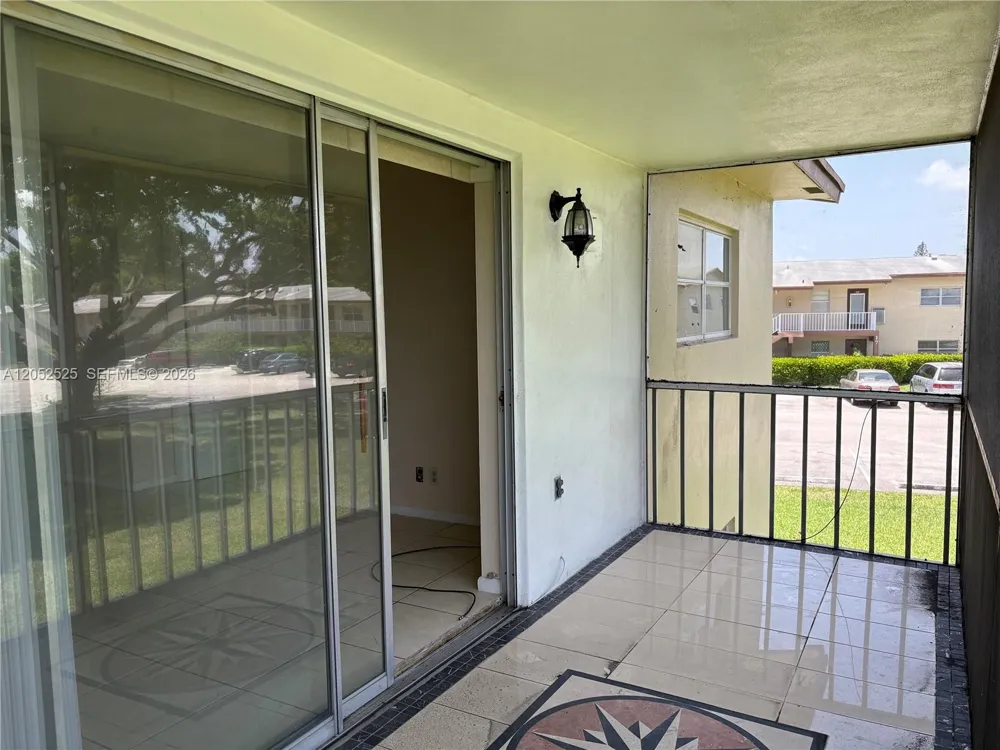 7305 NW 4th Pl #201 Margate, FL 33063