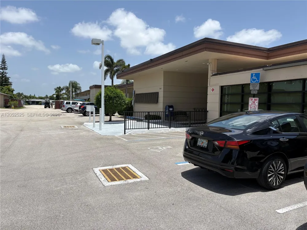 7305 NW 4th Pl #201 Margate, FL 33063