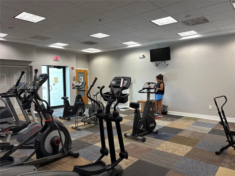 7305 NW 4th Pl #201 Margate, FL 33063