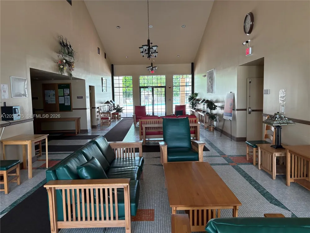 7305 NW 4th Pl #201 Margate, FL 33063