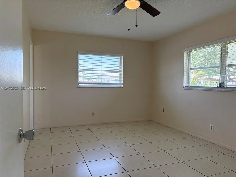 7305 NW 4th Pl #201 Margate, FL 33063