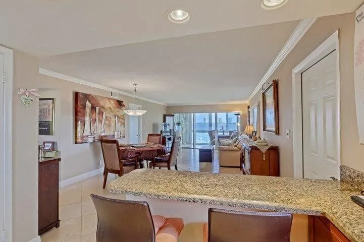 501 LAKE SHORE DRIVE #206 Lake Park, FL 33403