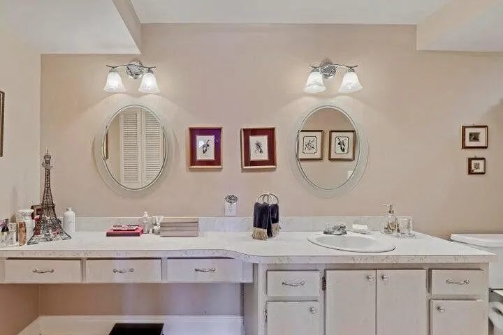 501 LAKE SHORE DRIVE #206 Lake Park, FL 33403