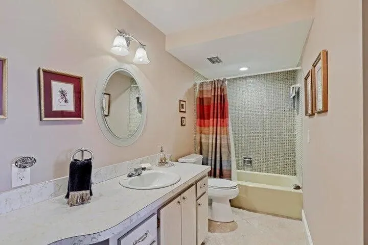 501 LAKE SHORE DRIVE #206 Lake Park, FL 33403