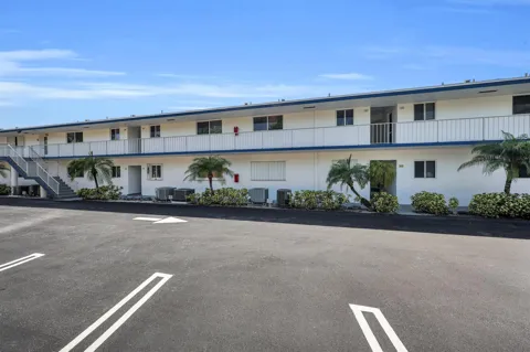 4 Garden Street #204n