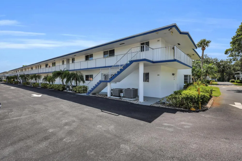 4 Garden Street #204n Tequesta, FL 33469