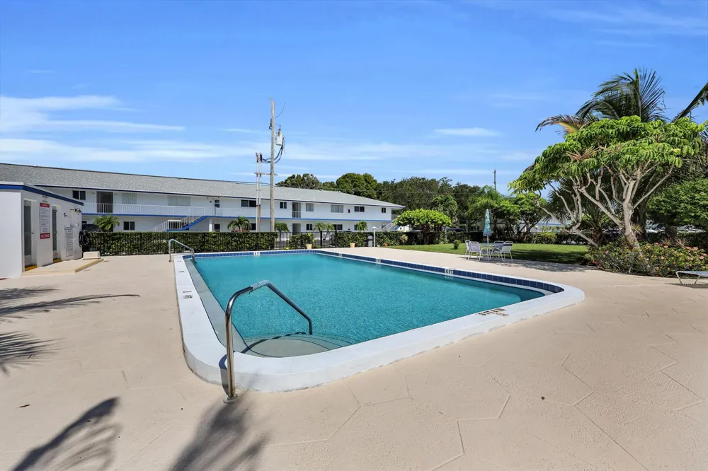 4 Garden Street #204n Tequesta, FL 33469