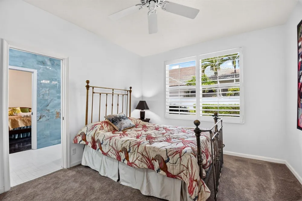 10694 Greenbriar Villa Drive Lake Worth, FL 33449