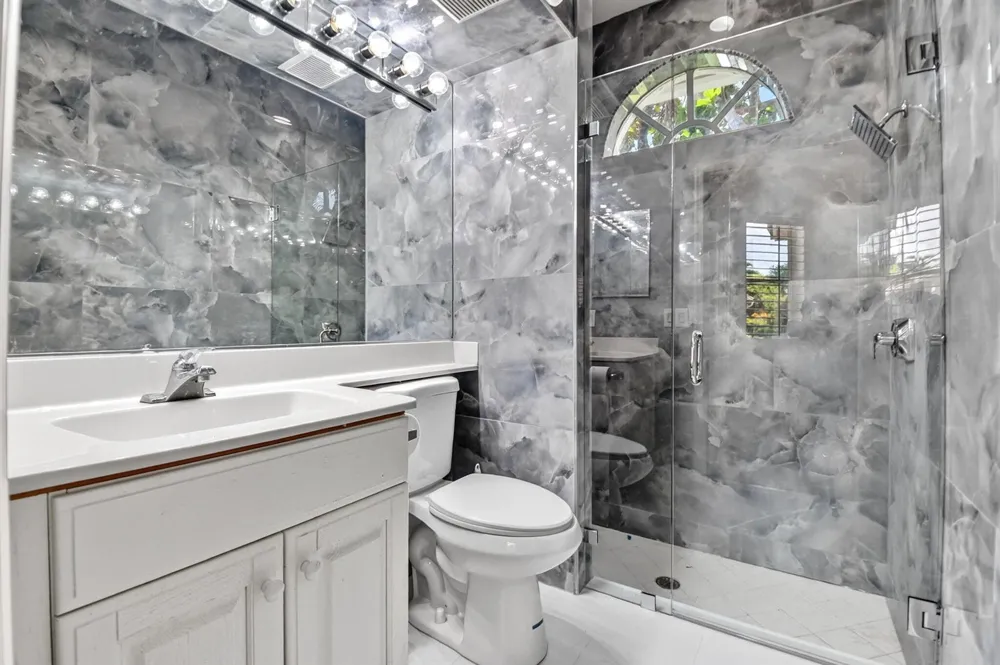 10694 Greenbriar Villa Drive Lake Worth, FL 33449