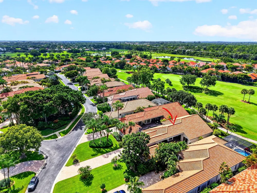 10694 Greenbriar Villa Drive Lake Worth, FL 33449
