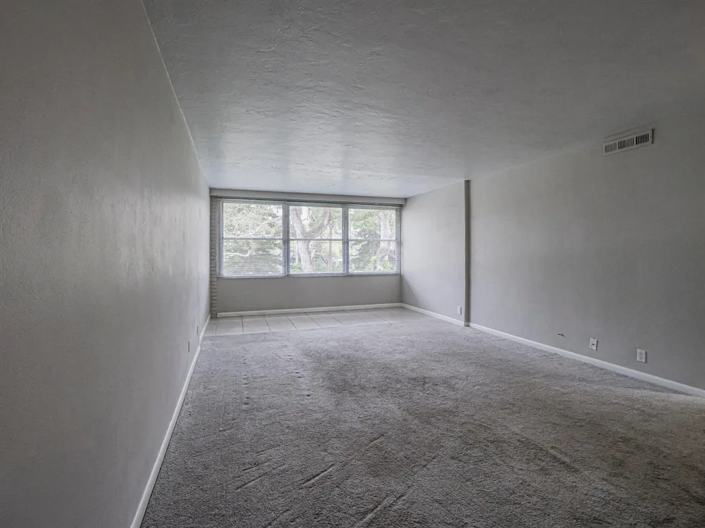 677 ROYAL PALM BOULEVARD #12 Vero Beach, FL 32960