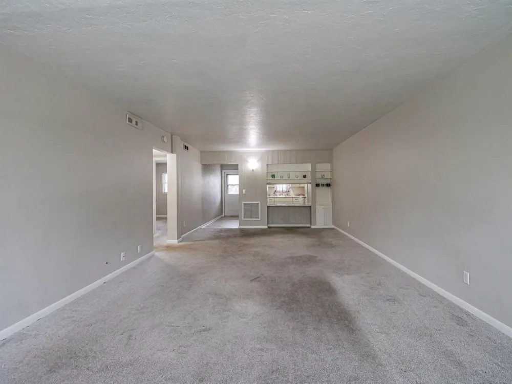 677 ROYAL PALM BOULEVARD #12 Vero Beach, FL 32960