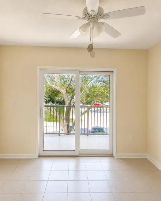 5080 Fairways Circle #G202 Vero Beach, FL 32967