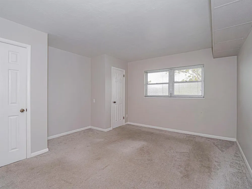 677 ROYAL PALM BOULEVARD #12 Vero Beach, FL 32960