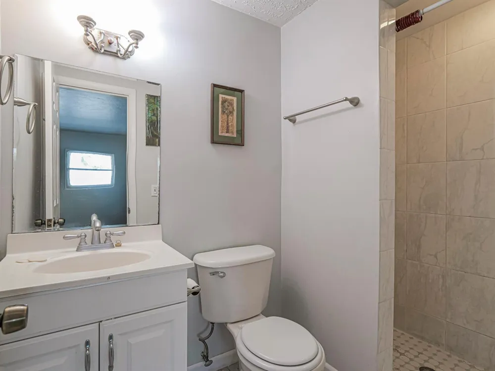 677 ROYAL PALM BOULEVARD #12 Vero Beach, FL 32960
