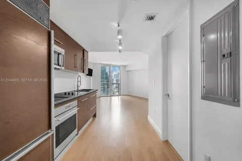 475 Brickell Ave #2508
