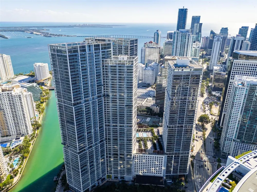 475 Brickell Ave #2508 Miami, FL 33131