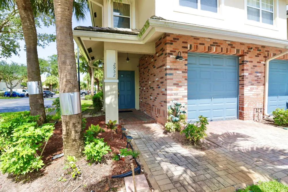 2952 NW 33RD LANE Lauderdale Lakes, FL 33311