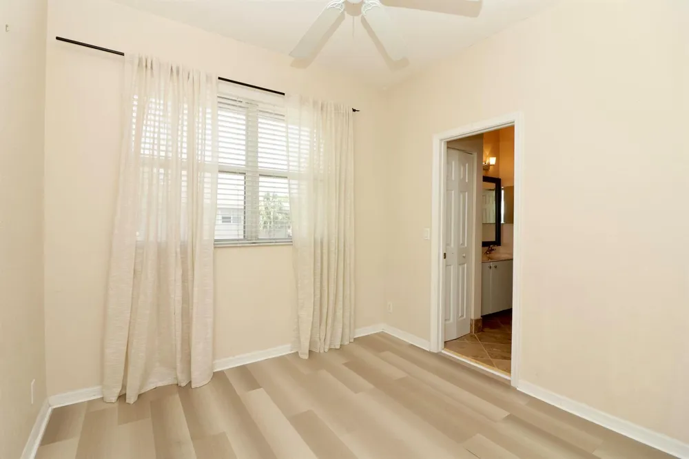 2952 NW 33RD LANE Lauderdale Lakes, FL 33311