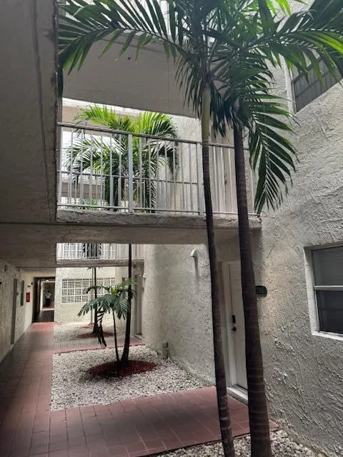 10000 NW 80th Court #2534 Hialeah Gardens, FL 33016