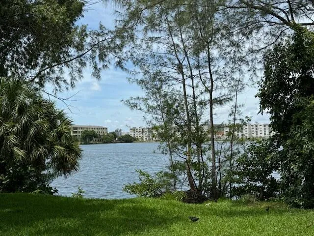 10000 NW 80th Court #2534 Hialeah Gardens, FL 33016