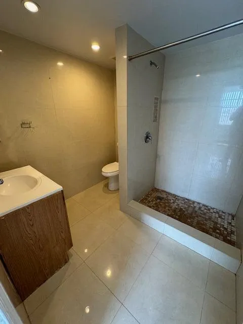 10000 NW 80th Court #2534 Hialeah Gardens, FL 33016