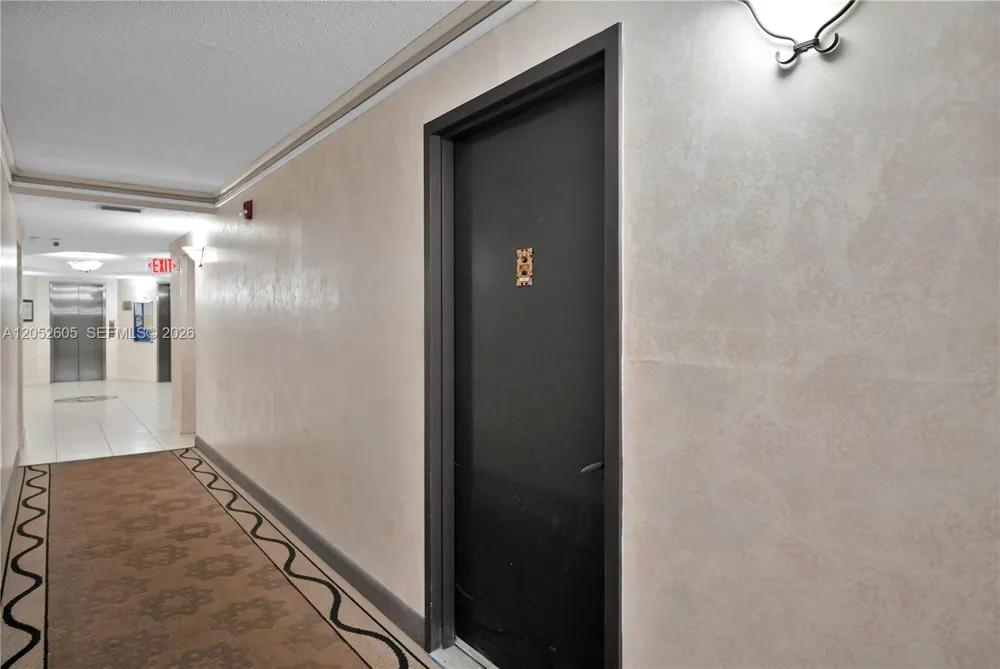1400 Saint Charles Pl #317 Pembroke Pines, FL 33026