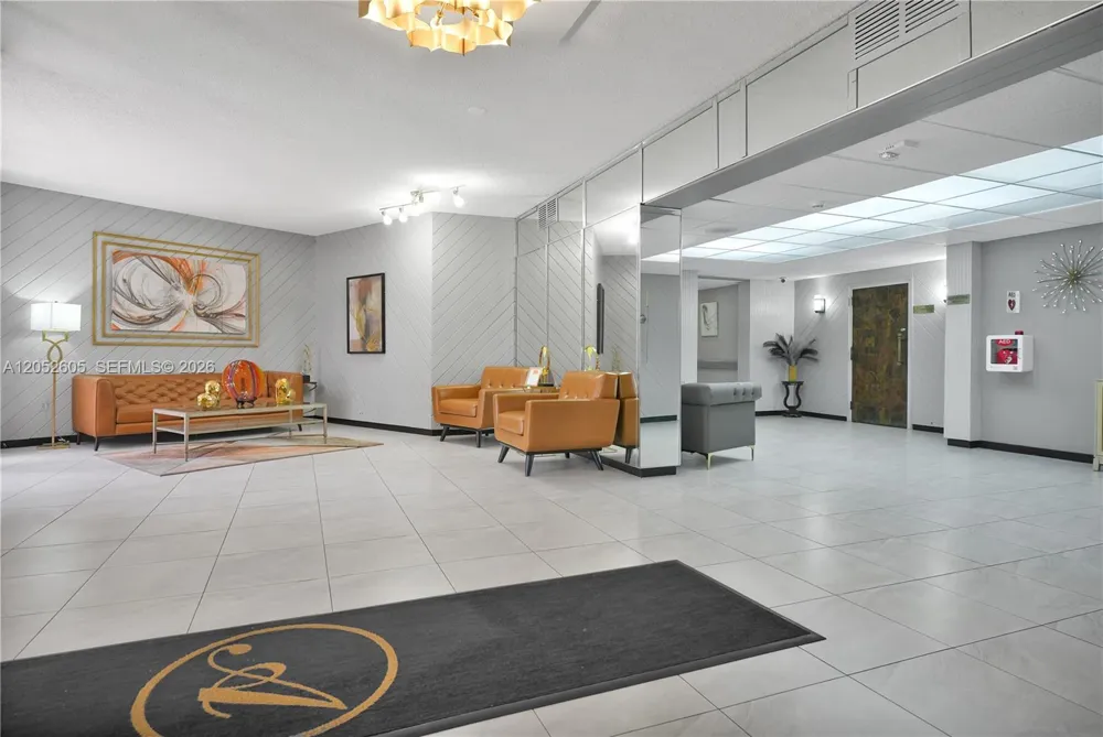 1400 Saint Charles Pl #317 Pembroke Pines, FL 33026