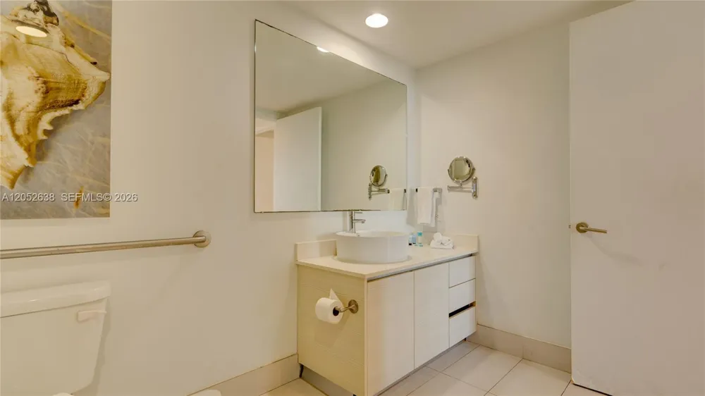 2602 E Hallandale Beach Blvd #R2404 Hallandale Beach, FL 33009