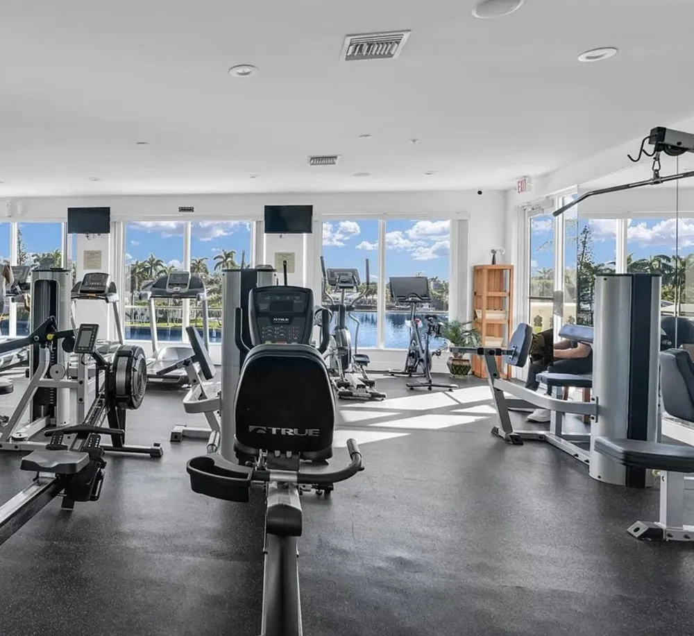 3042 WATERSIDE CIRCLE Boynton Beach, FL 33435