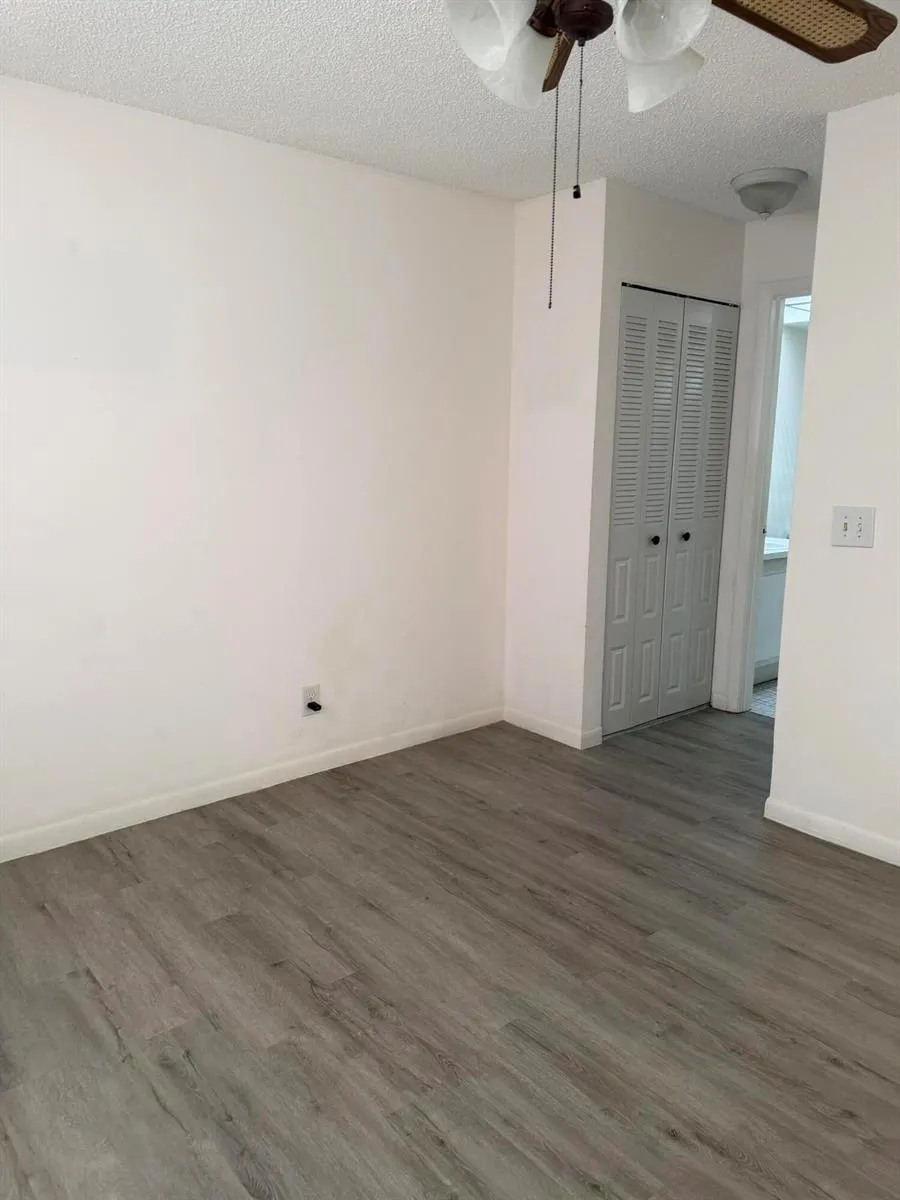 10442 Sunrise Lakes Boulevard #210 Sunrise, FL 33322