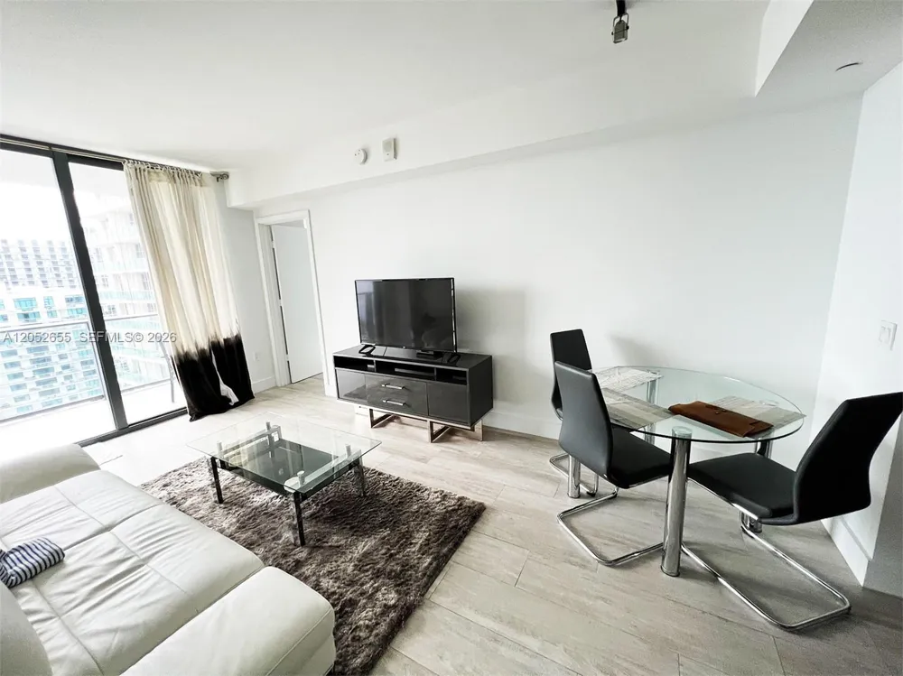 121 NE 34th St #2603 Miami, FL 33137
