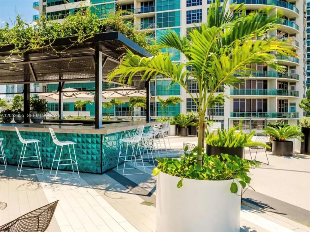 121 NE 34th St #2603 Miami, FL 33137