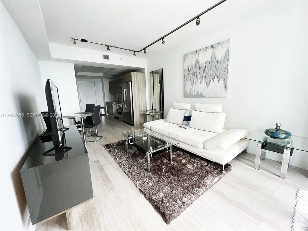 121 NE 34th St #2603 Miami, FL 33137
