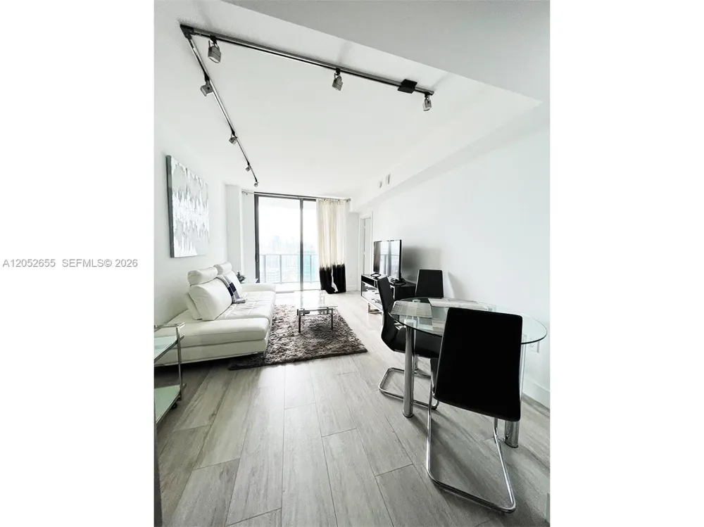 121 NE 34th St #2603 Miami, FL 33137