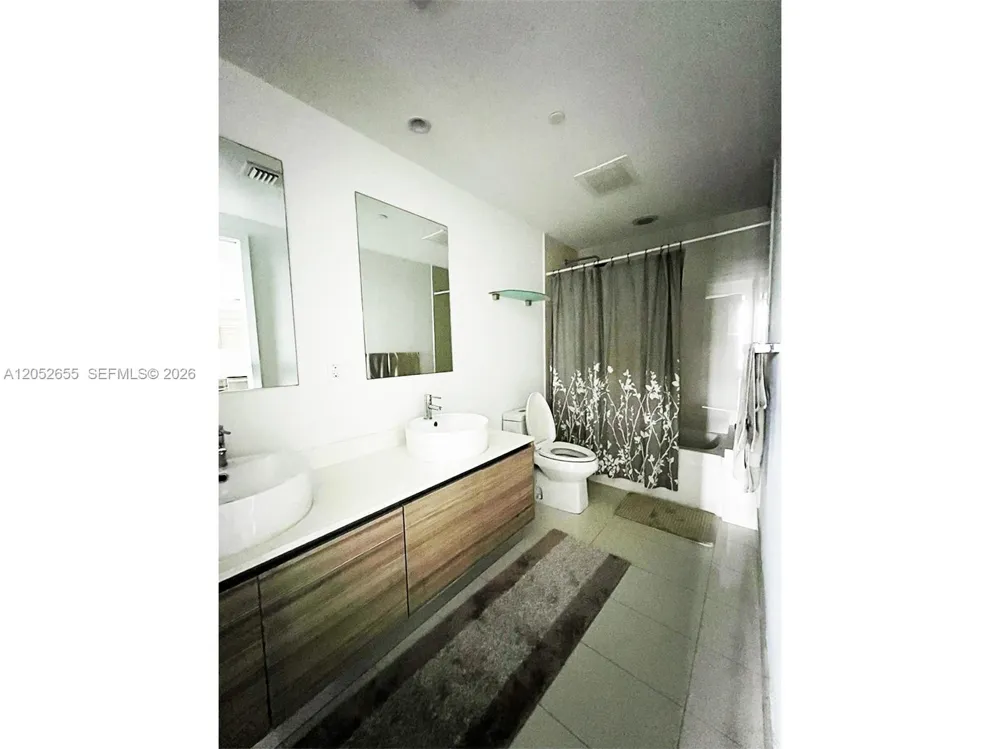 121 NE 34th St #2603 Miami, FL 33137