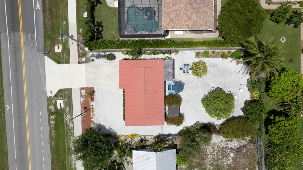 2191 Thomasson Drive Naples, FL 34112