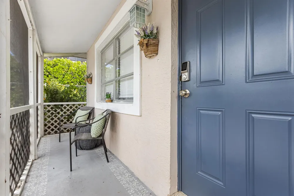 2191 Thomasson Drive Naples, FL 34112