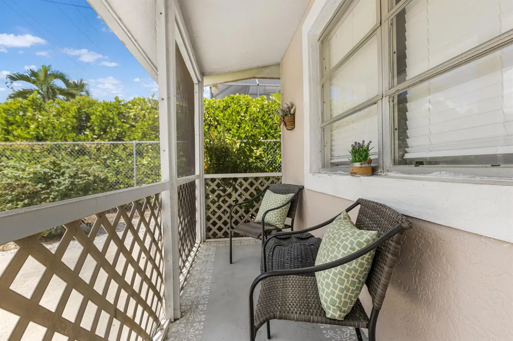 2191 Thomasson Drive Naples, FL 34112