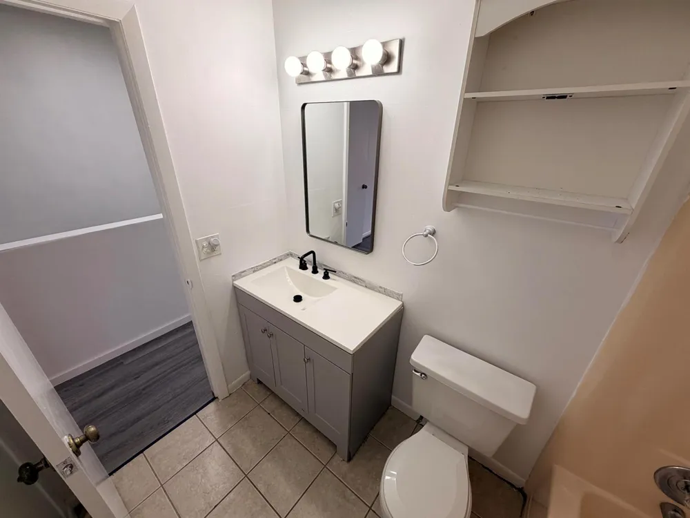 9825 NW 37th Street #5F Sunrise, FL 33351