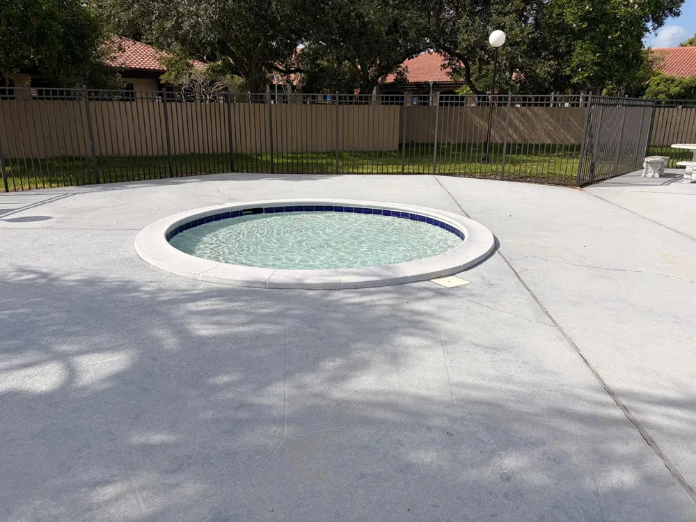 9825 NW 37th Street #5F Sunrise, FL 33351