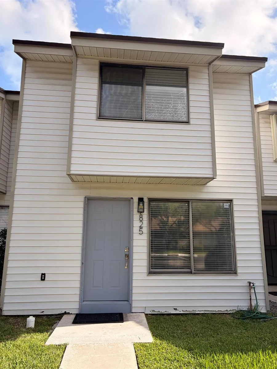 9825 NW 37th Street #5F Sunrise, FL 33351