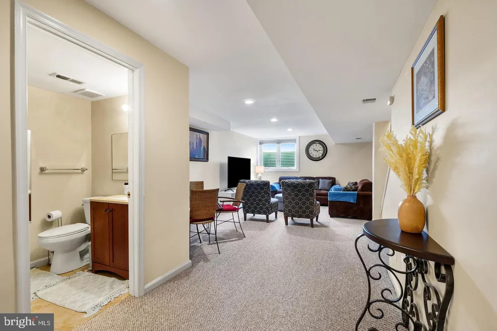 2505 FALLING BROOK TERRACE Hyattsville, MD 20783