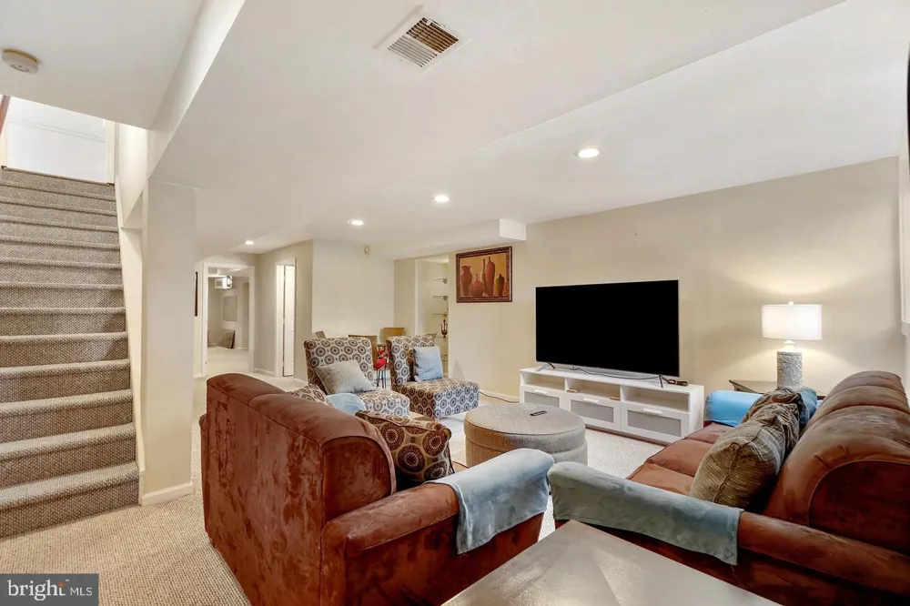 2505 FALLING BROOK TERRACE Hyattsville, MD 20783