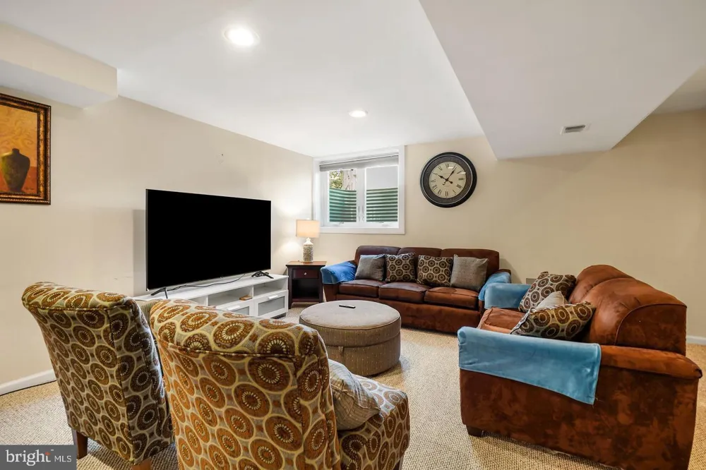 2505 FALLING BROOK TERRACE Hyattsville, MD 20783