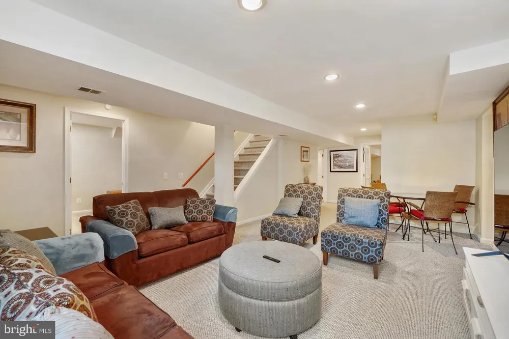 2505 FALLING BROOK TERRACE Hyattsville, MD 20783